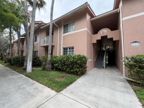 105-3211 Sabal Palm Mnr, Hollywood, FL, 33024-2288 | Card Image