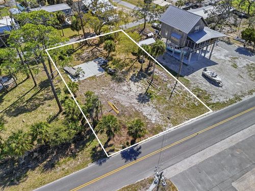 111 Main St, Horseshoe Beach, FL, 32648 | Card Image