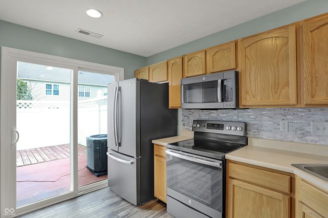 503 Fayette Dr, Condo with 3 bedrooms, 3 bathrooms and null parking in Westfield IN | Image 9