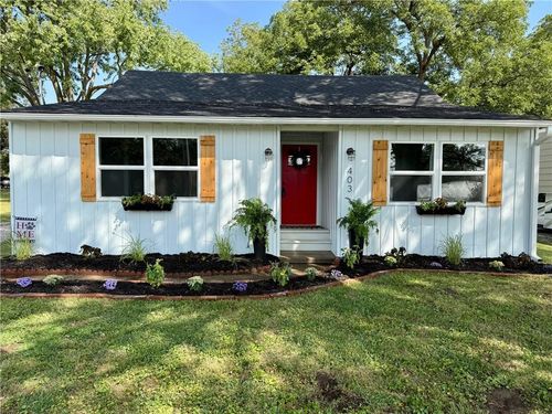 403 W Cedar St, Waverly, MO, 64096-8175 | Card Image