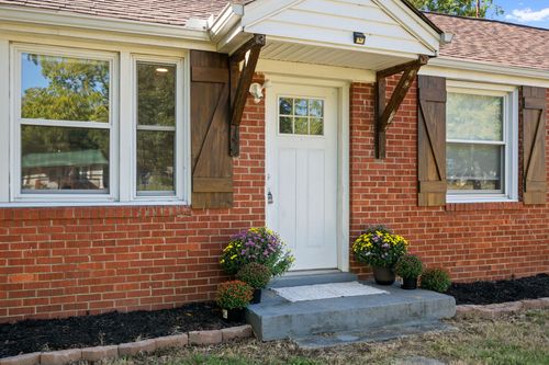 1105 Taylor Town Rd, White Bluff, TN, 37187-1005 | Card Image