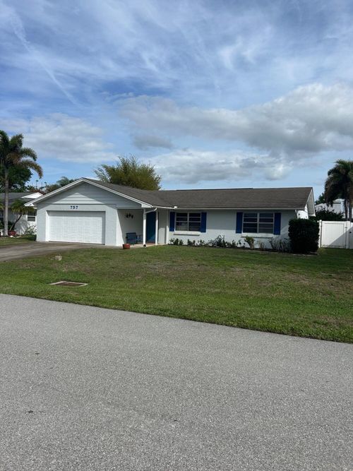 757 Ne Maranta Terrado, JENSEN BEACH, FL, 34957-5017 | Card Image