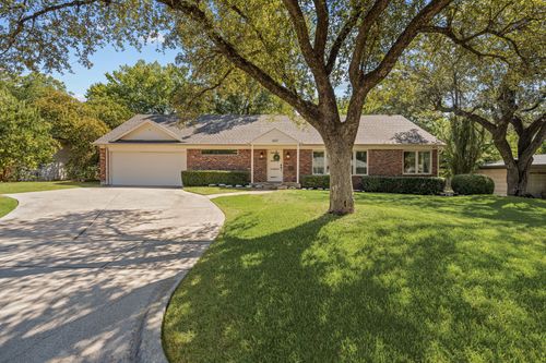 4017 Piedmont Rd, Fort Worth, TX, 76116-7915 | Card Image