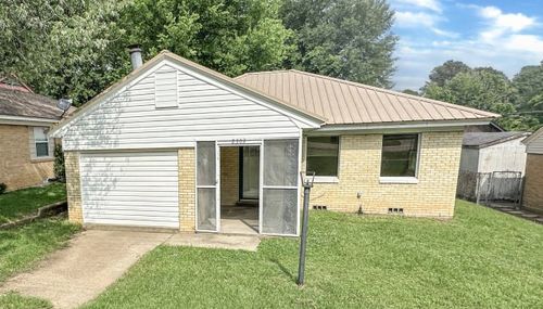 2302 N Akin St, Texarkana, TX, 75501-3240 | Card Image