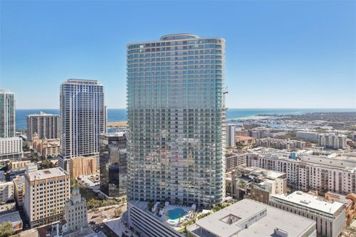 1601-400 Central Ave, ST PETERSBURG, FL, 33701-3809 | Card Image