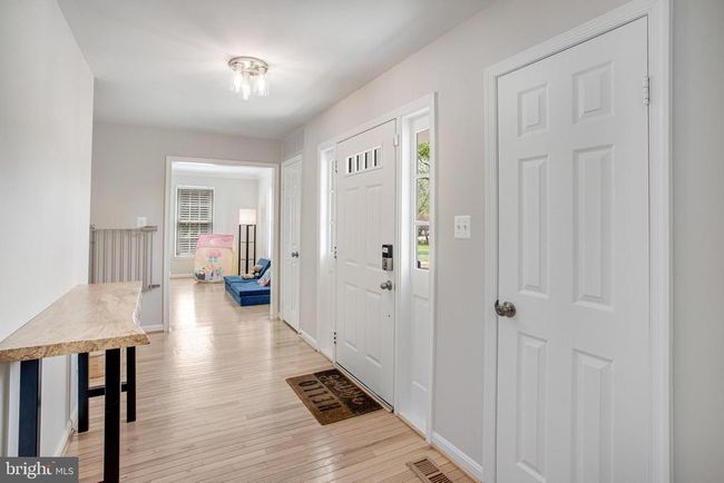 4397 Canterbury Ln, House other with 4 bedrooms, 4 bathrooms and null parking in Gainesville VA | Image 9
