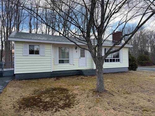 7 Pinehurst Ave, Bridgewater, NS, B4V3G6 | Card Image