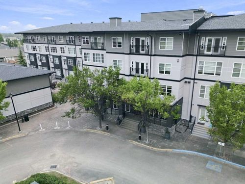 5129 - 2660 22 St, Condo with 2 bedrooms, 3 bathrooms and 1 parking in Red Deer AB | Card Image