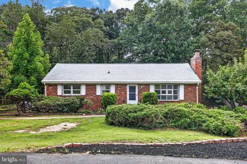 6104 Saint John Dr, Alexandria, VA, 22310-1708 | Card Image