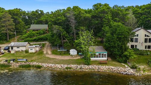 2095 Birchcrest Dr, Motley, MN, 56466-2332 | Card Image