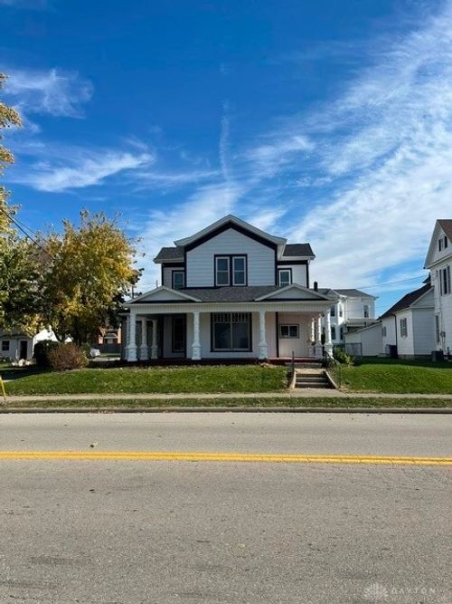 210 N Main St, West Manchester, OH, 45382-5002 | Card Image