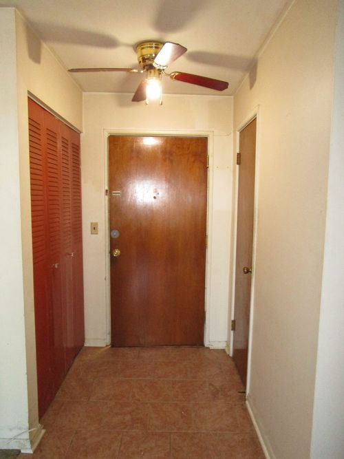 apt-417-1301 S Finley Rd, Lombard, IL, 60148-4378 | Card Image