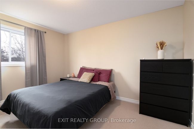 28 Kyle Crt, House other with 2 bedrooms, 1 bathrooms and 4 parking in Frankford ON | Image 11
