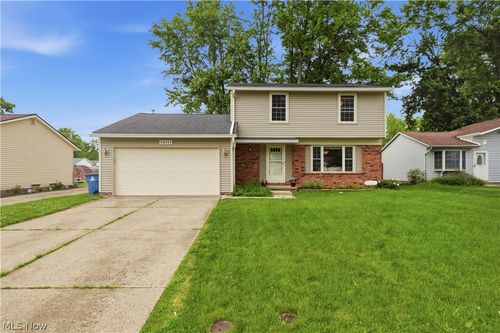 36515 Starboard Dr, Eastlake, OH, 44095-1355 | Card Image