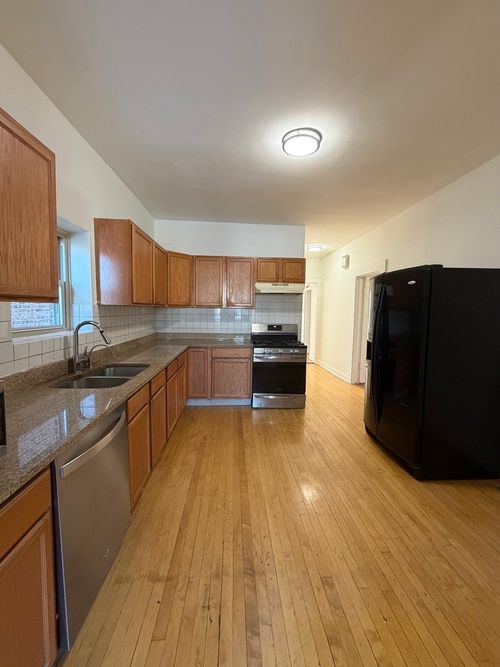 3737 S Damen Avenue, Chicago, IL, 60608 | Card Image