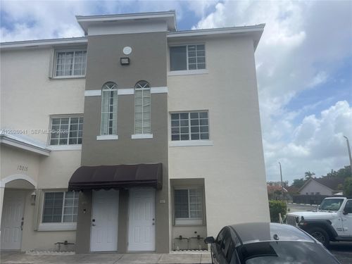 12015 Sw 14 St, Miami, FL, 33184 | Card Image