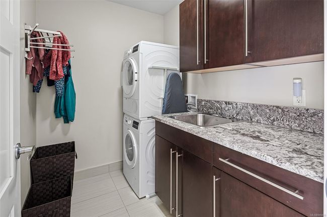 6570 Goodmere Rd, Townhouse with 3 bedrooms, 3 bathrooms and 2 parking in Sooke BC | Image 32