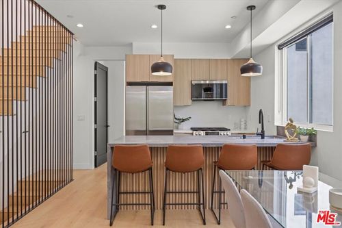 849 N June St, Los Angeles, CA, 90038-3511 | Card Image