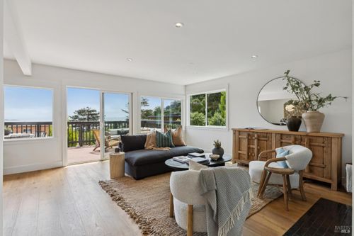 122 West St, Sausalito, CA, 94965-2357 | Card Image