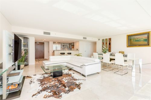 3108-1177 Queen St, Honolulu, HI, 96814-4147 | Card Image
