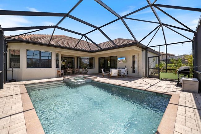 Full pool view | Image 37
