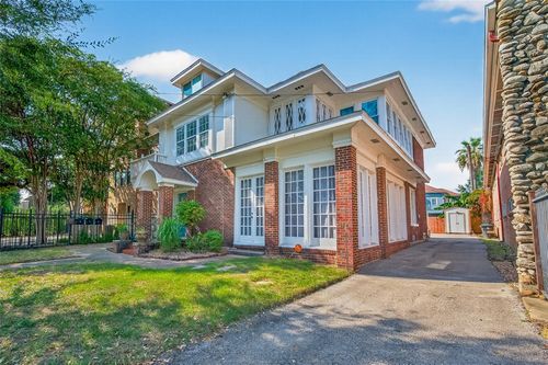 324 W Alabama St, Houston, TX, 77006-5124 | Card Image