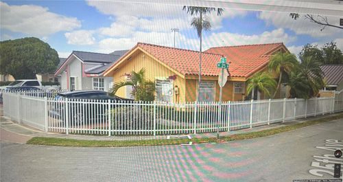 2501 W 73rd Pl, Hialeah, FL, 33016-6502 | Card Image
