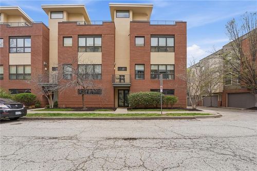 b1-4547 Washington St, Kansas City, MO, 64111-3374 | Card Image