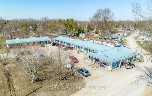 560 West St S, Orillia, ON, L3V5H6 | Card Image