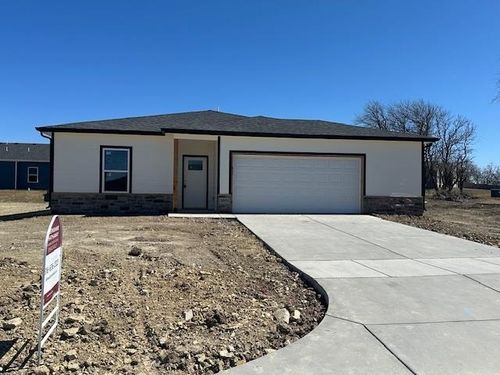 3051 E Highridge Ct, Park City, KS, 67219-4542 | Card Image