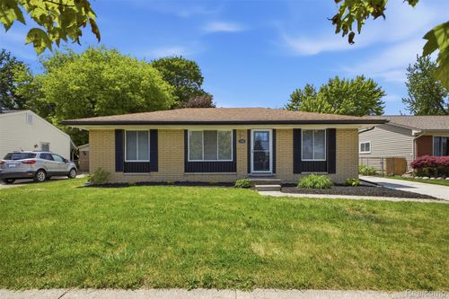 1260 S John Hix St, Westland, MI, 48186-3741 | Card Image