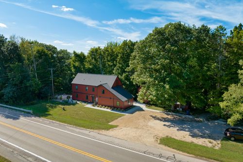 10456 S Us Highway 31, Elk Rapids, MI, 49629-9736 | Card Image