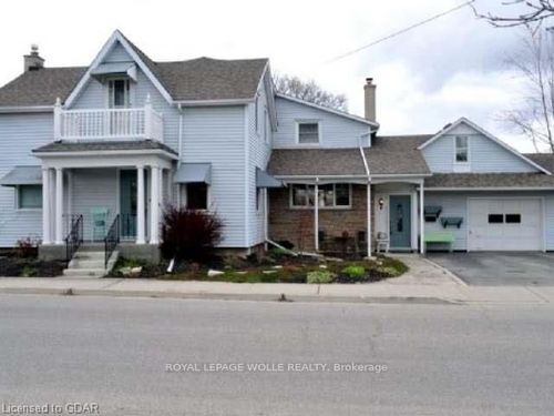 1 Young St, St. Jacobs, ON, N0B2N0 | Card Image