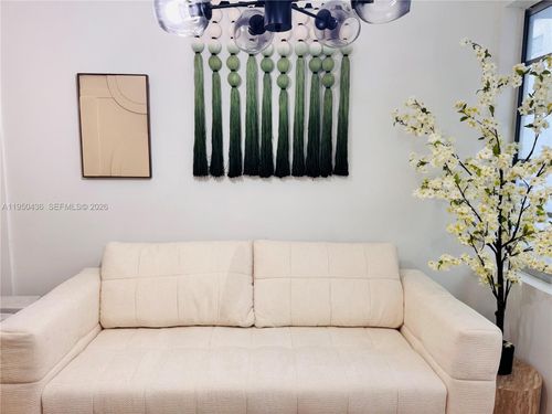 apt-18-1525 Euclid Ave, Miami Beach, FL, 33139-3560 | Card Image