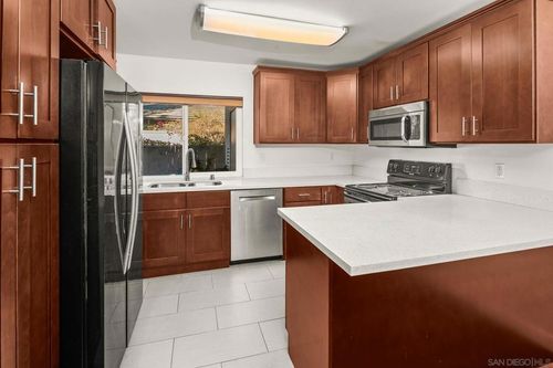 9679 Easter Way, San Diego, CA, 92121-1907 | Card Image