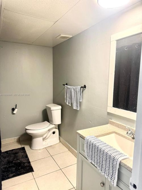 5440 Sw 38th Ct, West Park, FL, 33023-6823 | Card Image