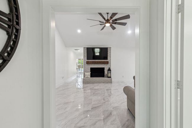 930 Shady Meadow Ct, House other with 4 bedrooms, 3 bathrooms and null parking in Copper Canyon TX | Image 5