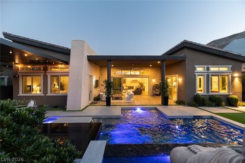 6262 Petroglyph Ave, Las Vegas, NV, 89135-1493 | Card Image