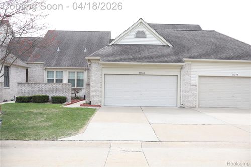 13500 Wyndemere Cir, Sterling Heights, MI, 48313-2659 | Card Image