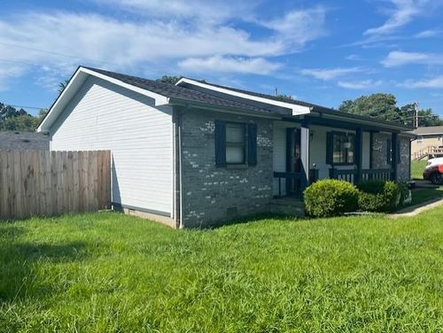 46 Red Cedar Blvd, Poplar Bluff, MO, 63901-7086 | Card Image