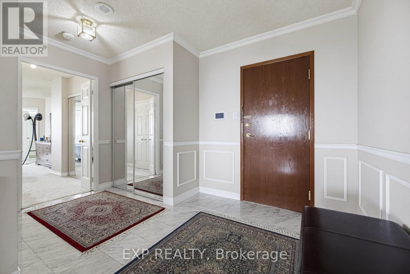 Residential in Toronto (Tam O'Shanter-Sullivan) 3