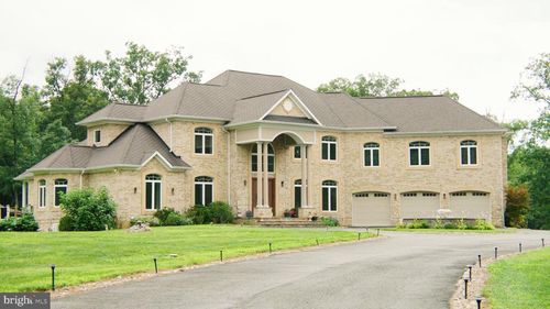 5848 Doyle Rd, CLIFTON, VA, 20124-1307 | Card Image