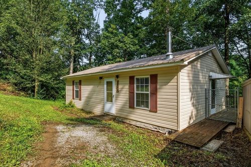 1899 Arrowhead Dr, Monterey, TN, 38574-3418 | Card Image