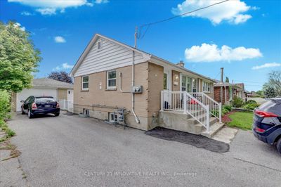 MAIN - 449 Fernhill Blvd, Home with 3 bedrooms, 2 bathrooms and 7 parking in Oshawa ON | Image 3