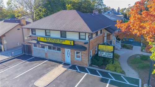 {{alt}} | Card Image