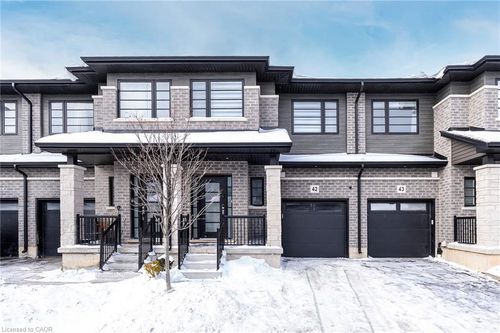 42-520 Grey St, Brantford, ON, N3S0K1 | Card Image