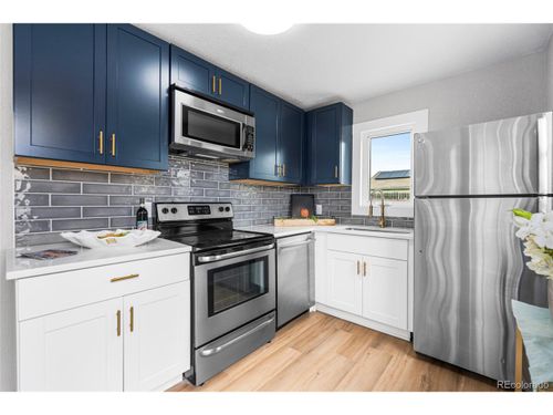 6980 Niagara St, Commerce City, CO, 80022-2628 | Card Image