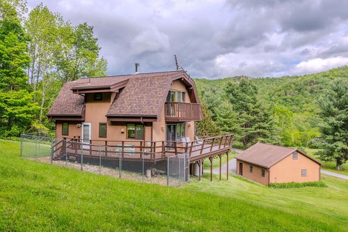 358 High Meadow Way, Danby, VT, 05739 | Card Image