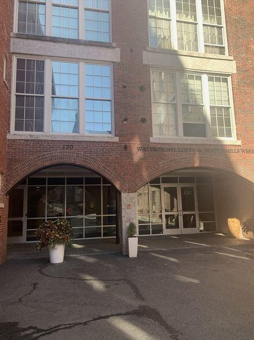 unit-250-130 John St, Lowell, MA, 01852-1160 | Card Image
