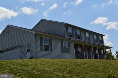 18 Heather Way, House other with 4 bedrooms, 2 bathrooms and null parking in FELTON PA | Image 2